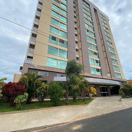 Piazza Diroma Com Acesso Ao Acqua Park E Splash Caldas Novas Eksteriør billede